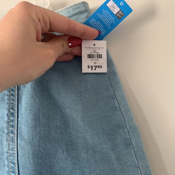 Denim mini skirt - Picture 2 of 2